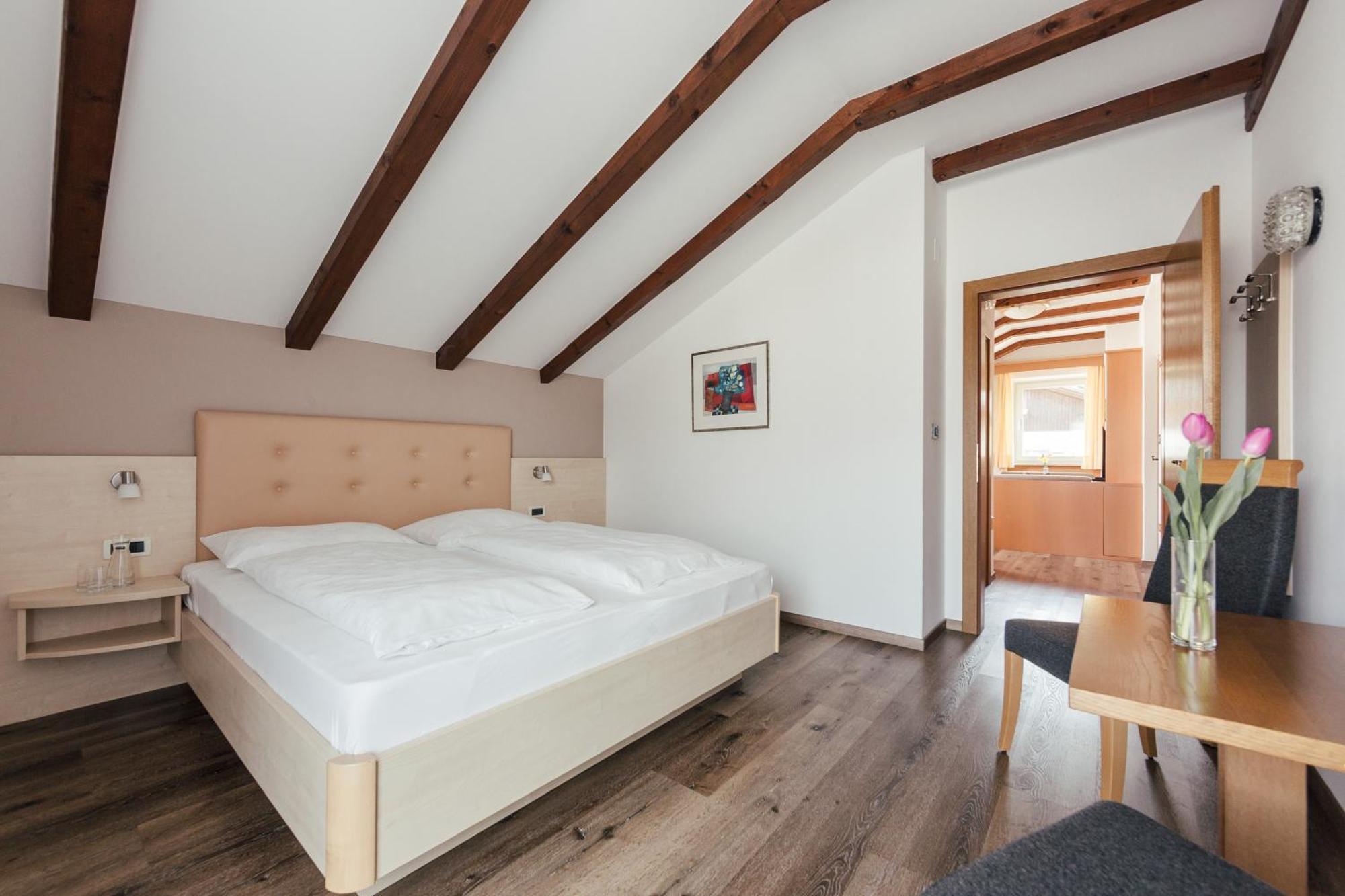 Hotel Garni Sirmian Merano Esterno foto