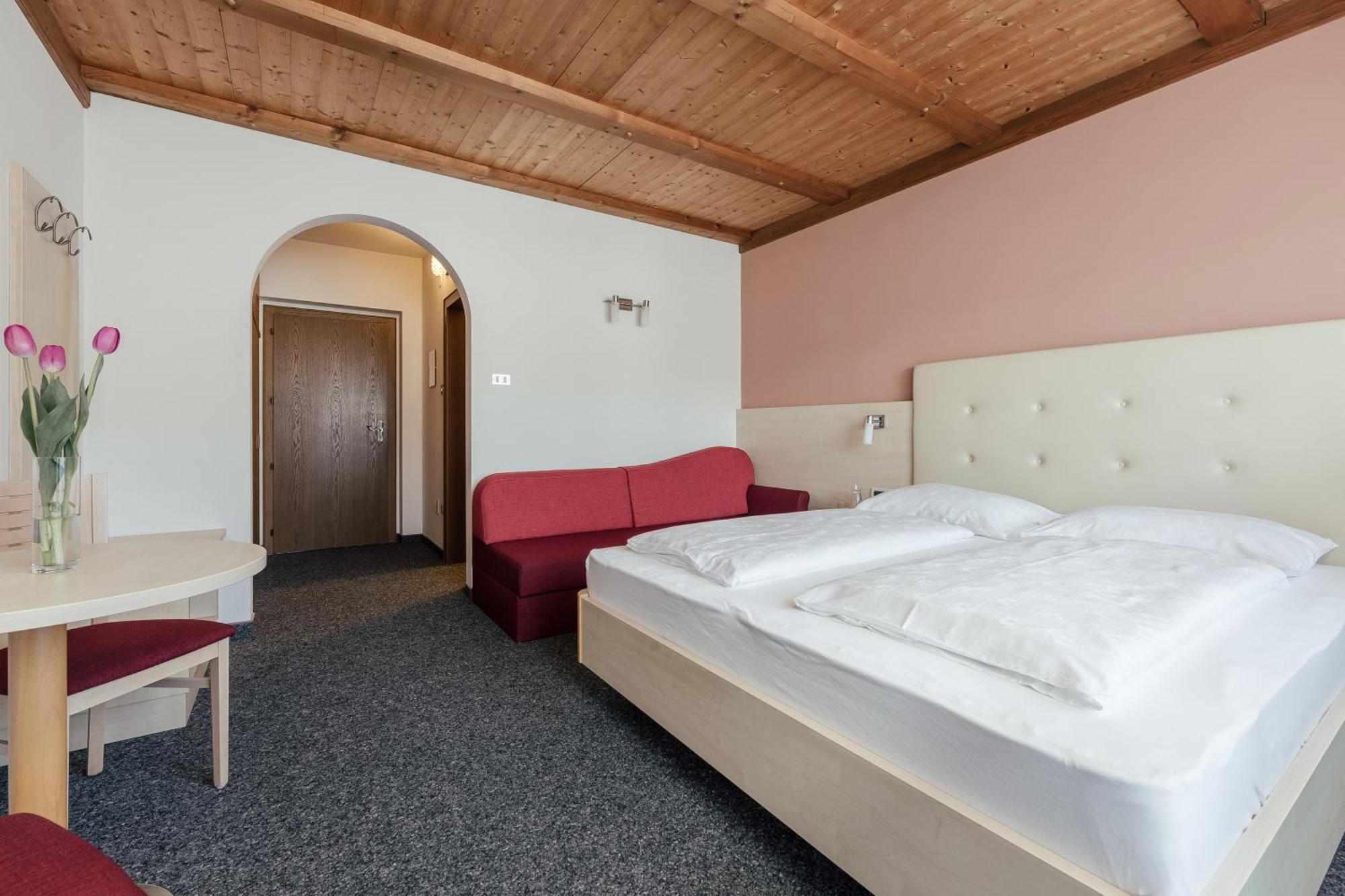 Hotel Garni Sirmian Merano Esterno foto