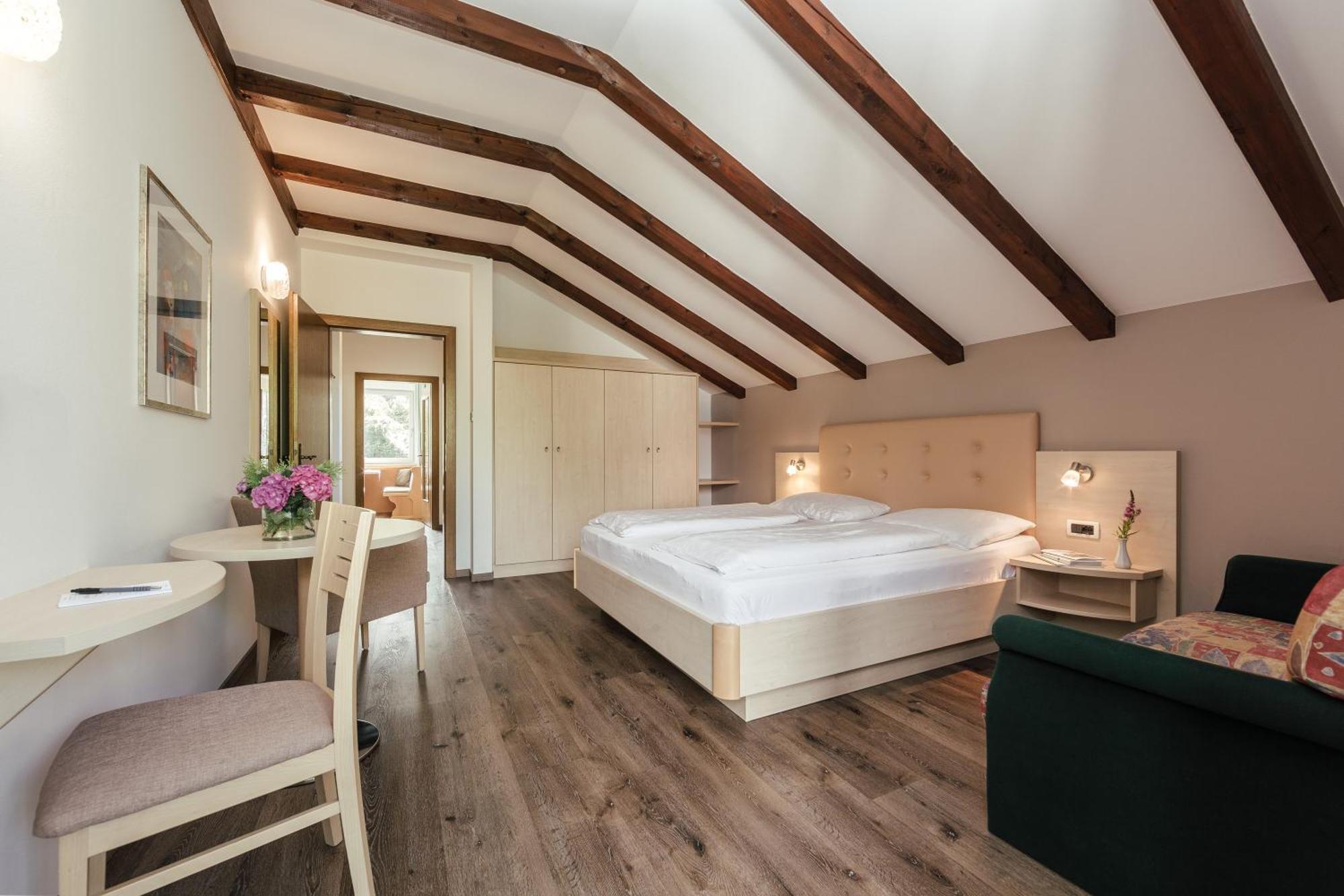 Hotel Garni Sirmian Merano Esterno foto