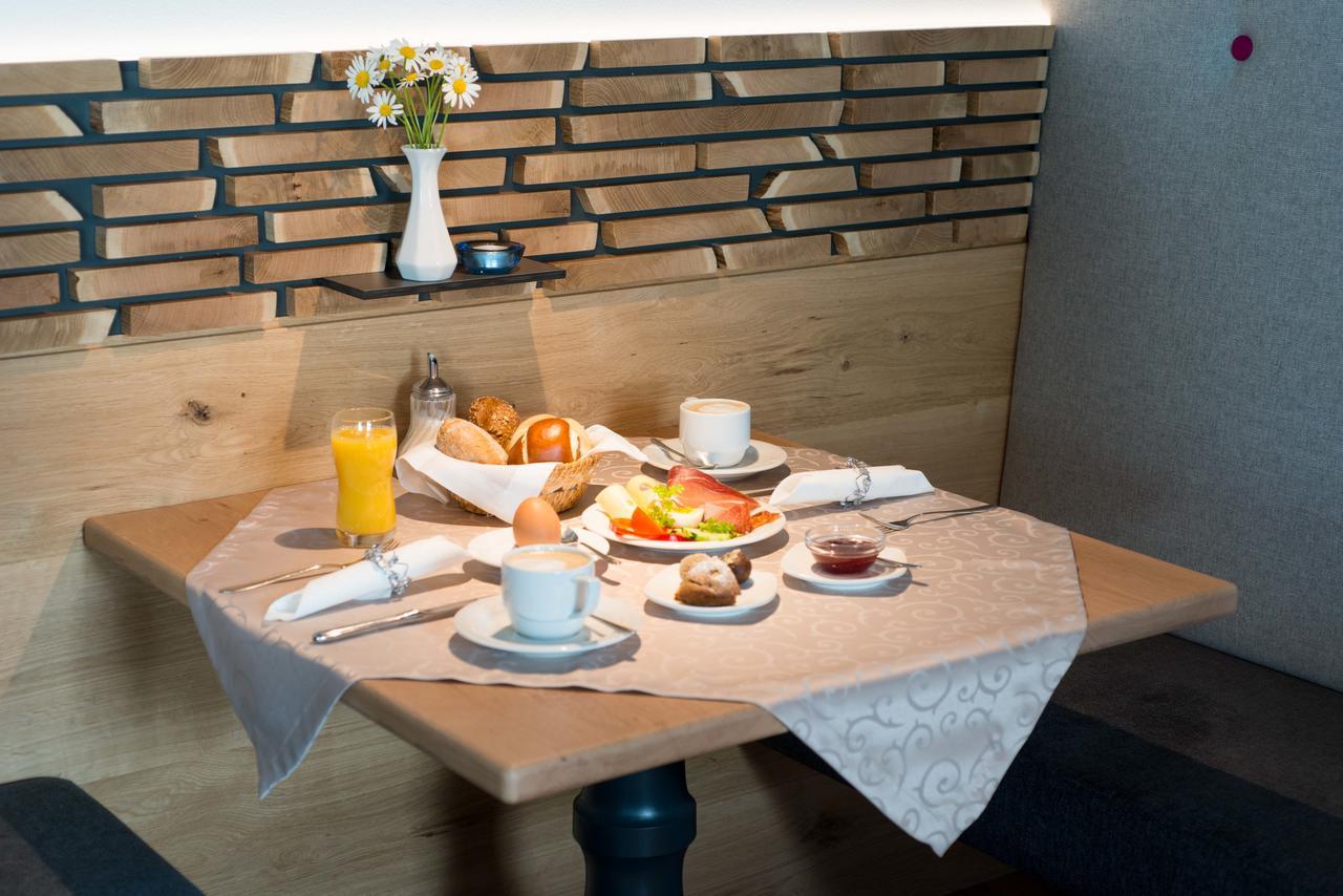 Hotel Garni Sirmian Merano Esterno foto